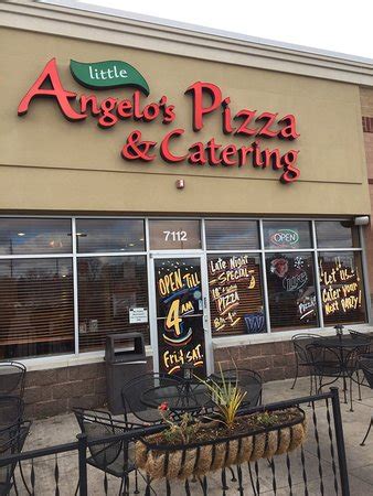 little angelo's pizza photos